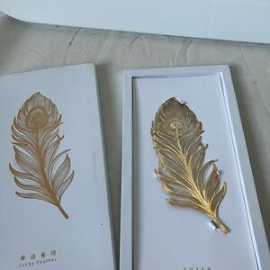 Sozen Lucky Peacock Feather Bookmark 18k Plated Over Brass In Box